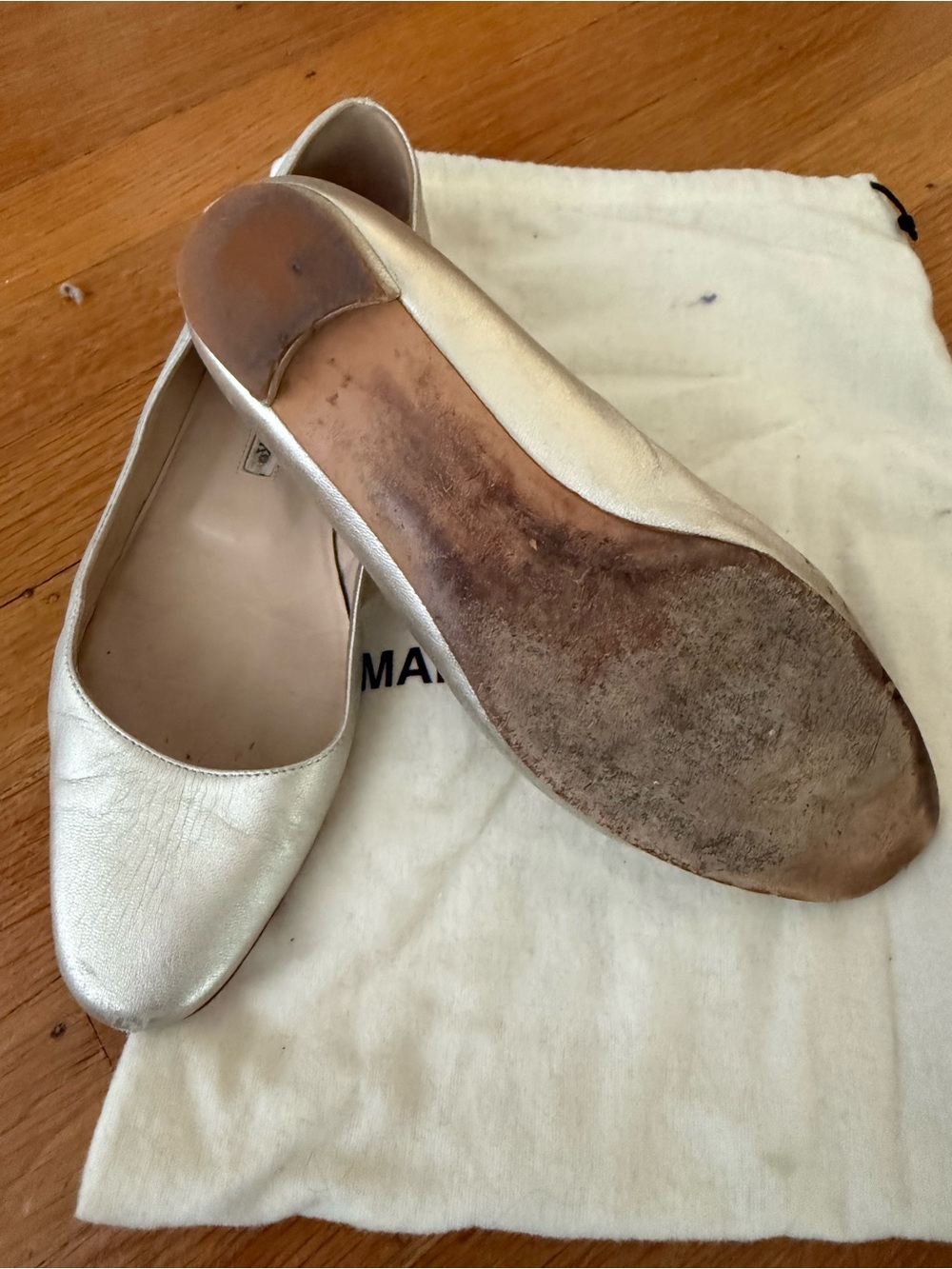 Manolo Blahnik Silver Leather Flats - Picture 3 of 3